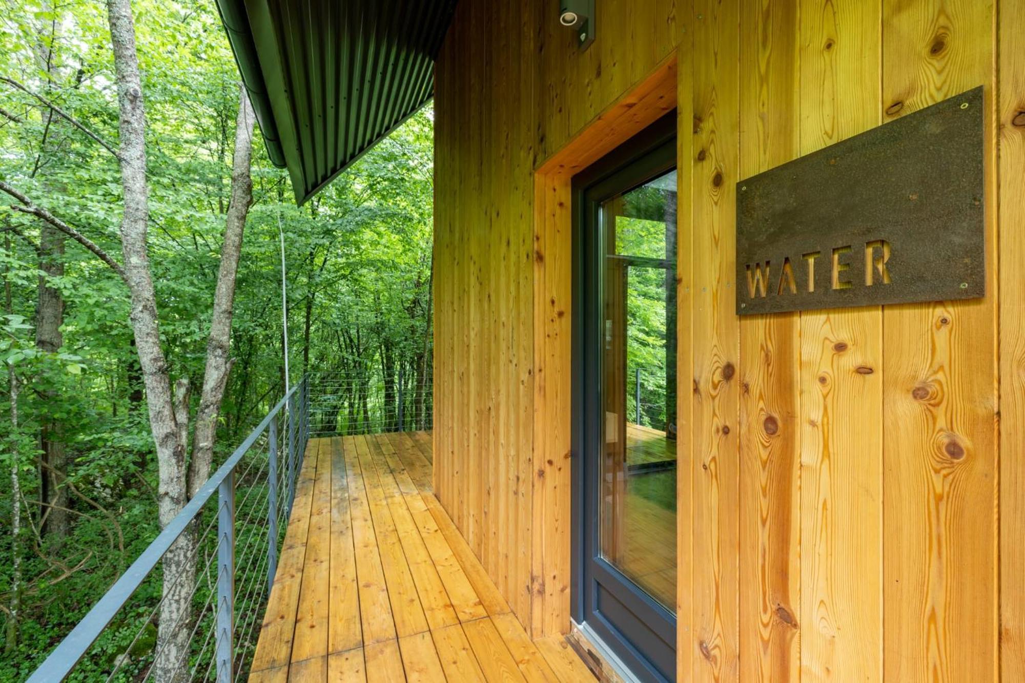 Tree Elements Treehouse Retreat Slunj Quarto foto